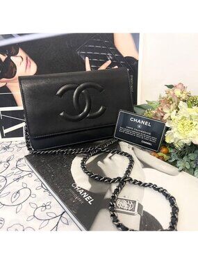 Chanel Chain Wallet Jumbo CC Logo Black